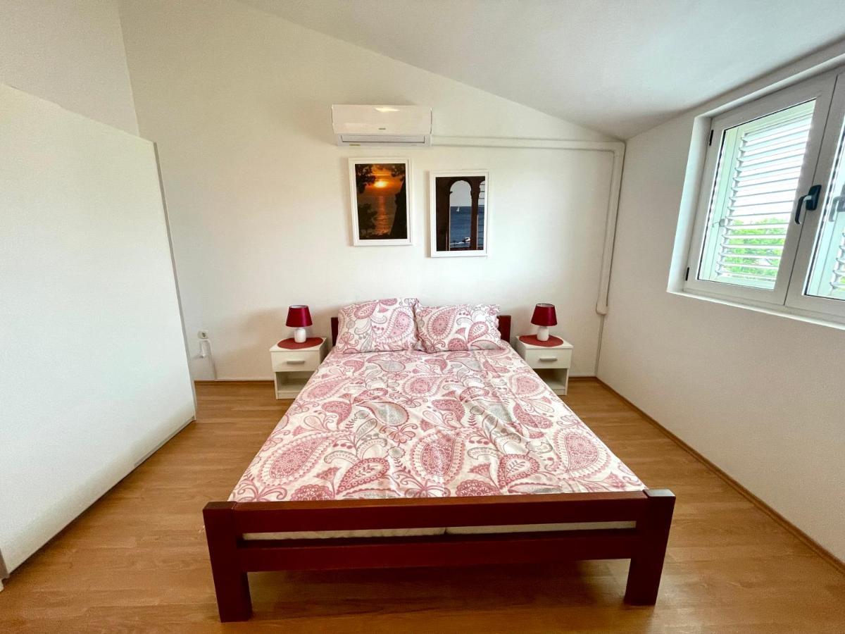 Villa Julie Jadranovo Bagian luar foto