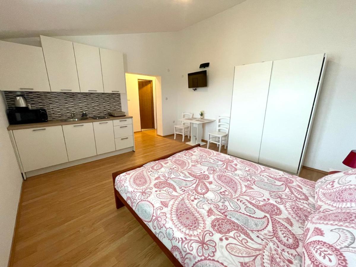 Villa Julie Jadranovo Bagian luar foto